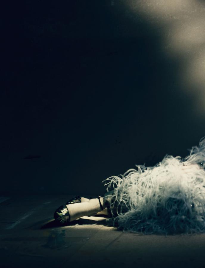 04. W - Painted lady - Kate Moss